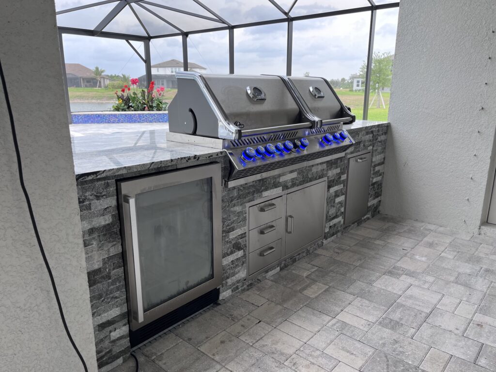 Pinecraft Custom Kitchen