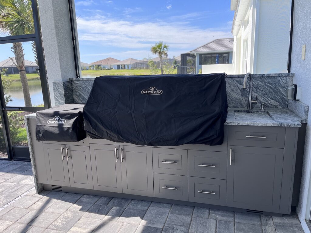 Pinecraft Custom Kitchen