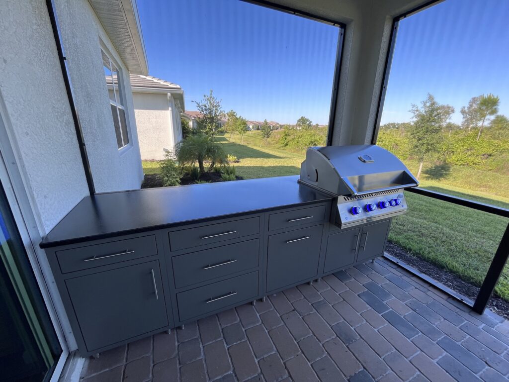 Pinecraft Custom Kitchen